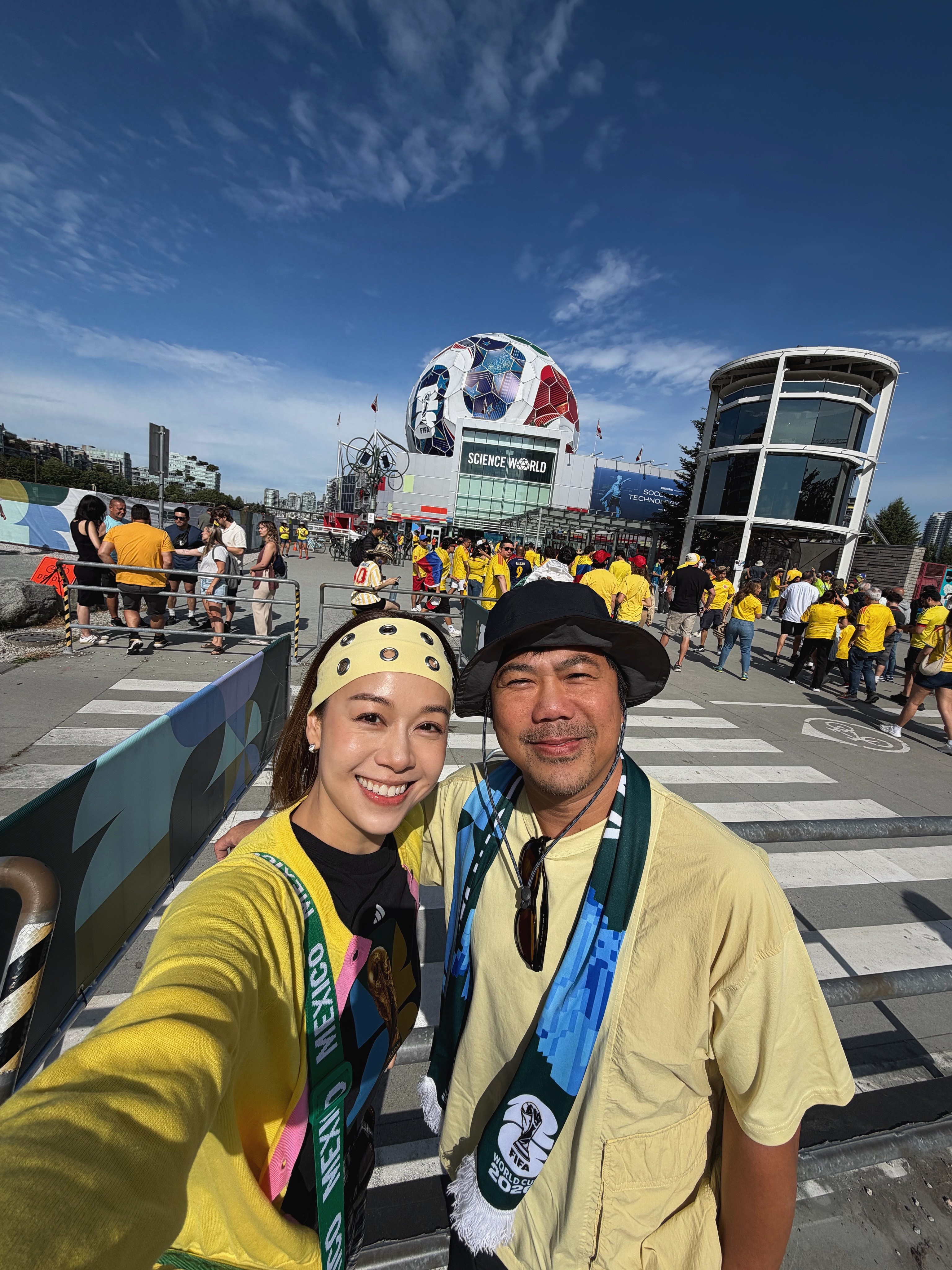 2026世界杯,黄心颖在温哥华看球美照曝光