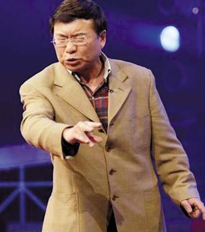 美记者问芝加哥火焰队能拿世界杯遭嘲笑，现已道歉解释